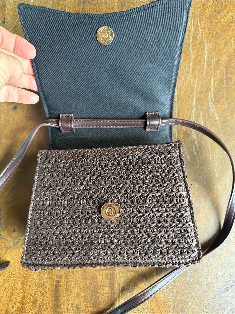 Chocolate Brown Woven Crossbody with Resin Top Handle Gold Hardware - Picture 13 of 14
